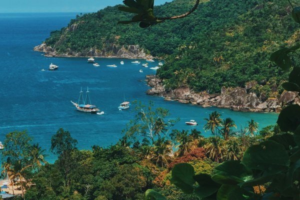 Die 10 schönsten Brasilien Inseln: Paradiesische Ziele für Ihren Traumurlaub 5 Ilha Bela Ilhabela Brasilien Inseln 4 - Brasilien Individual